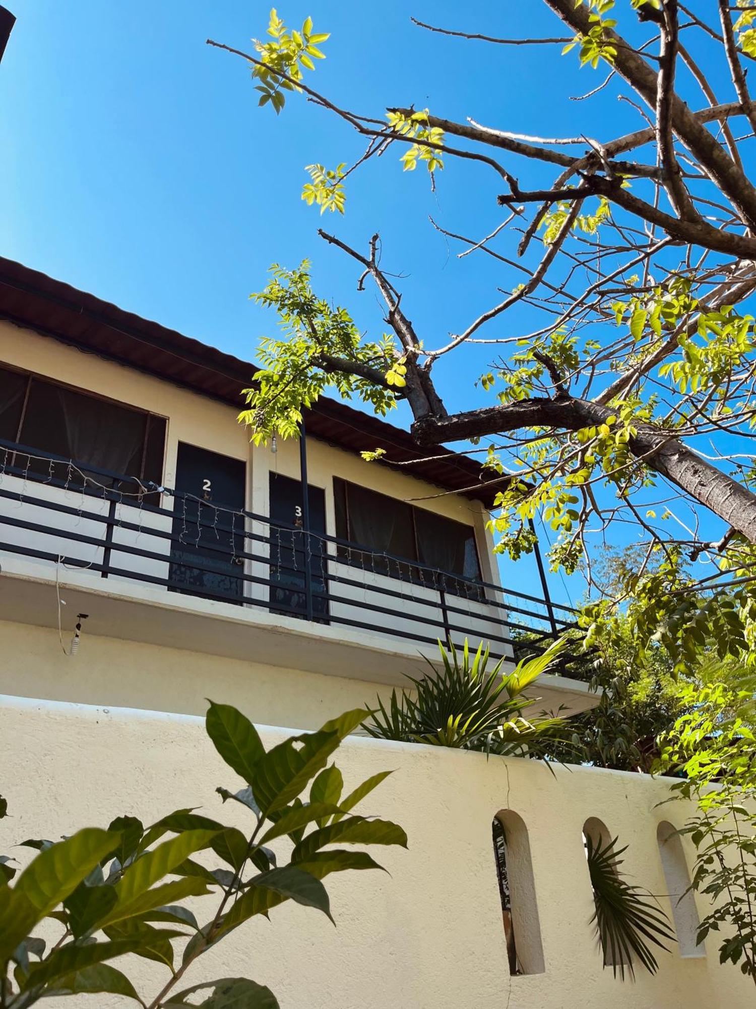 Coco Viejo Posada ซาน เปโดร โปชุทลา ภายนอก รูปภาพ