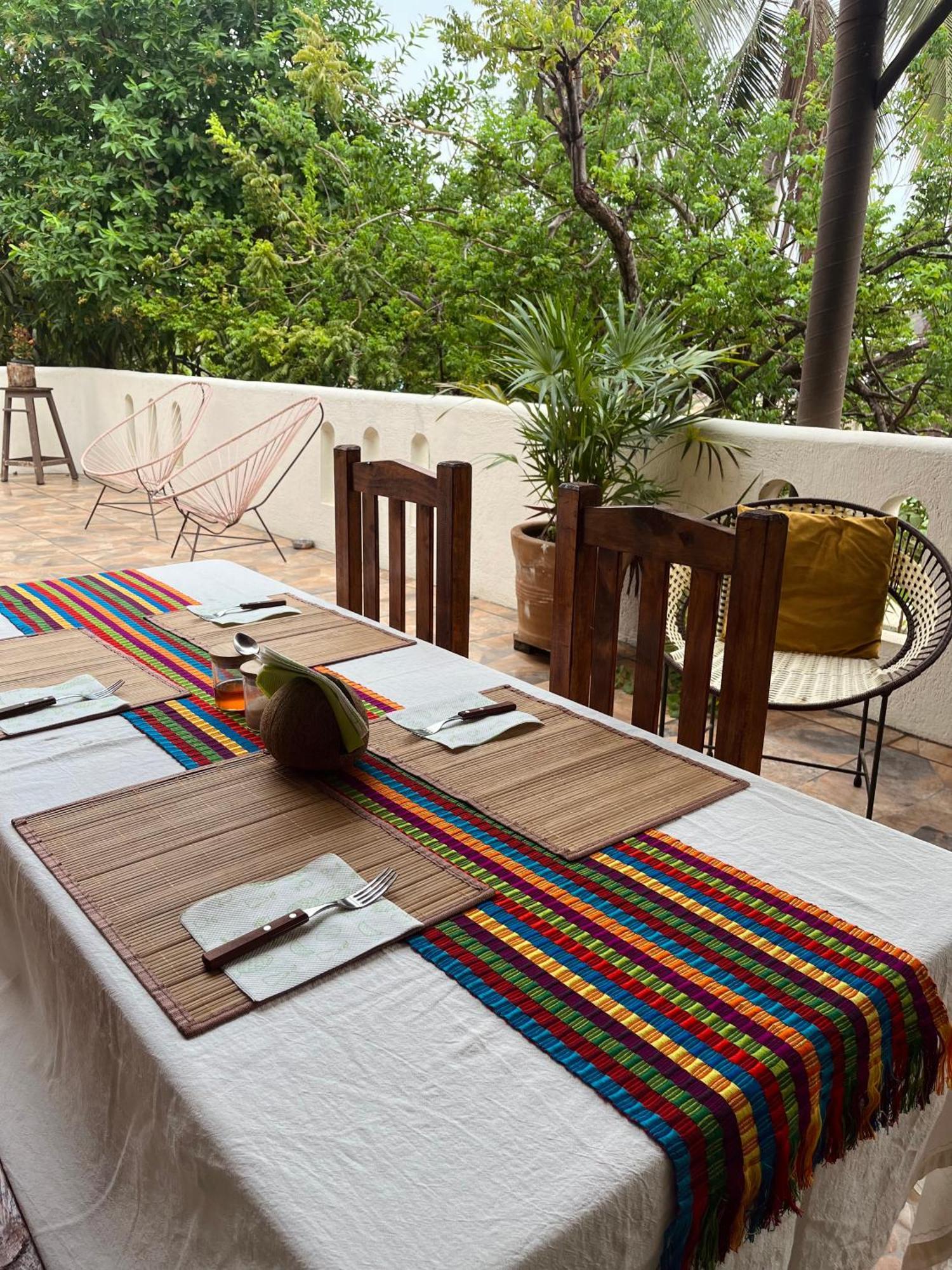 Coco Viejo Posada ซาน เปโดร โปชุทลา ภายนอก รูปภาพ